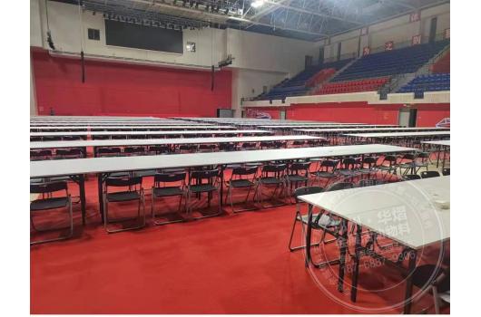 郑州郑州轻工业学院活动长条桌折叠椅租赁布置现场
